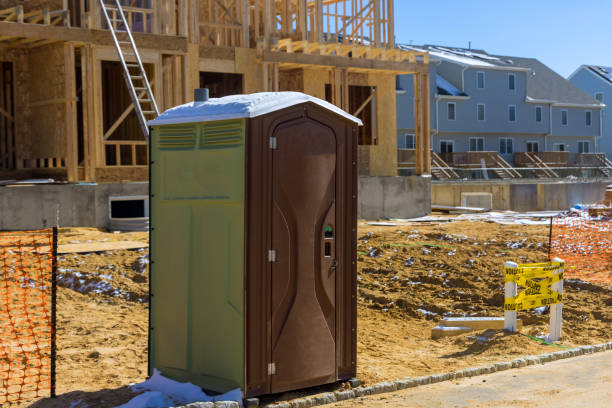 Porta potty delivery and setup in Woonsocket, RI